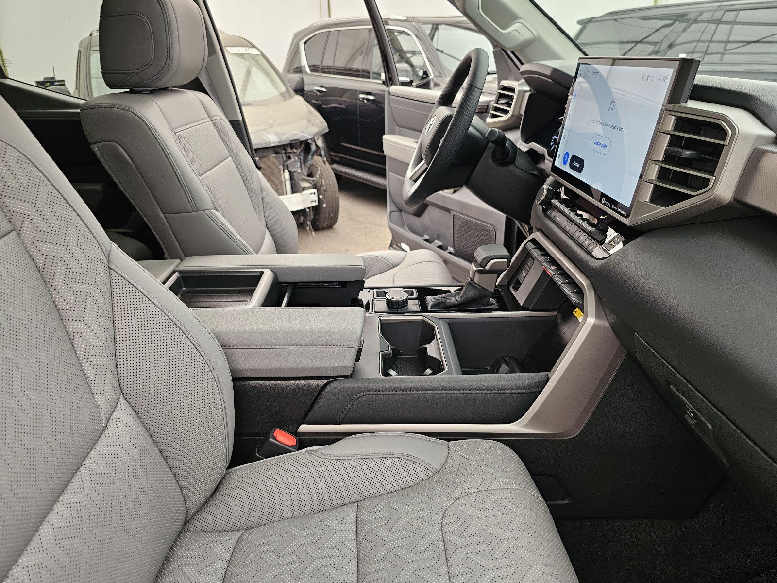 Fahrzeugabbildung Toyota Tundra Limited V6 T1: 57.000 EURO ! Stock !