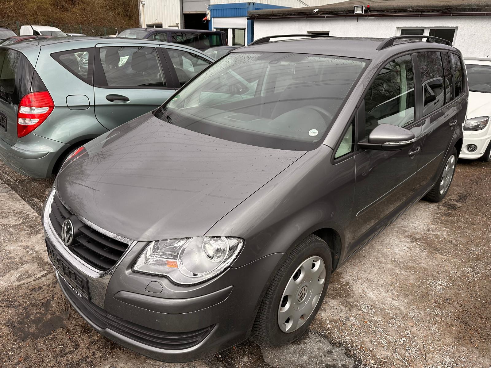 Volkswagen Touran 1.9 TDI Aut Klimaaut AHK SHZ PDC Tmp 1.Hd