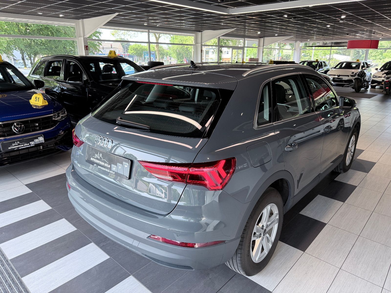 Audi Q3 45 TFSI e basis foto 5