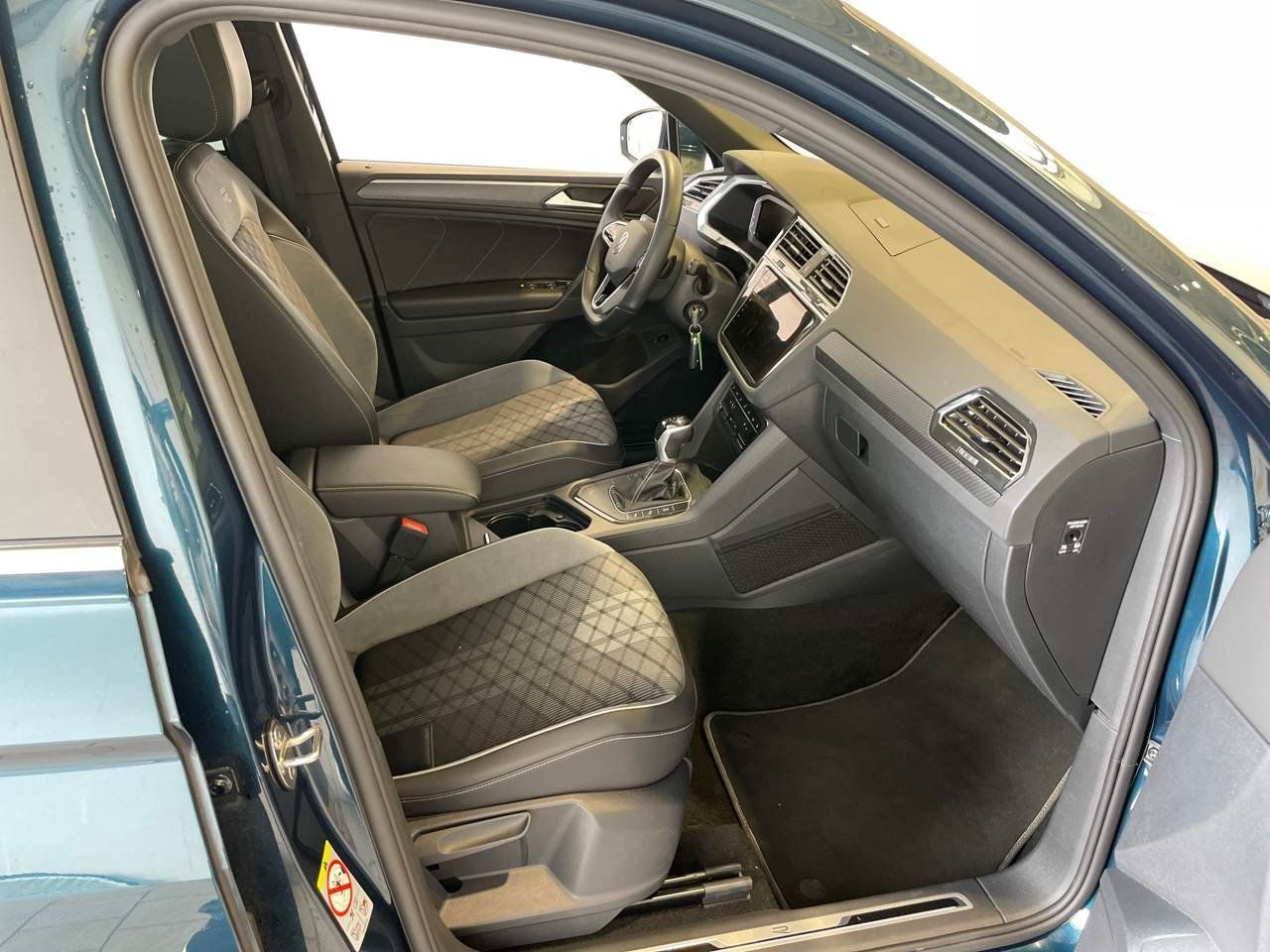 Volkswagen Tiguan 2.0 TDI R-Line Matrix R-Line Pano ACC foto 8