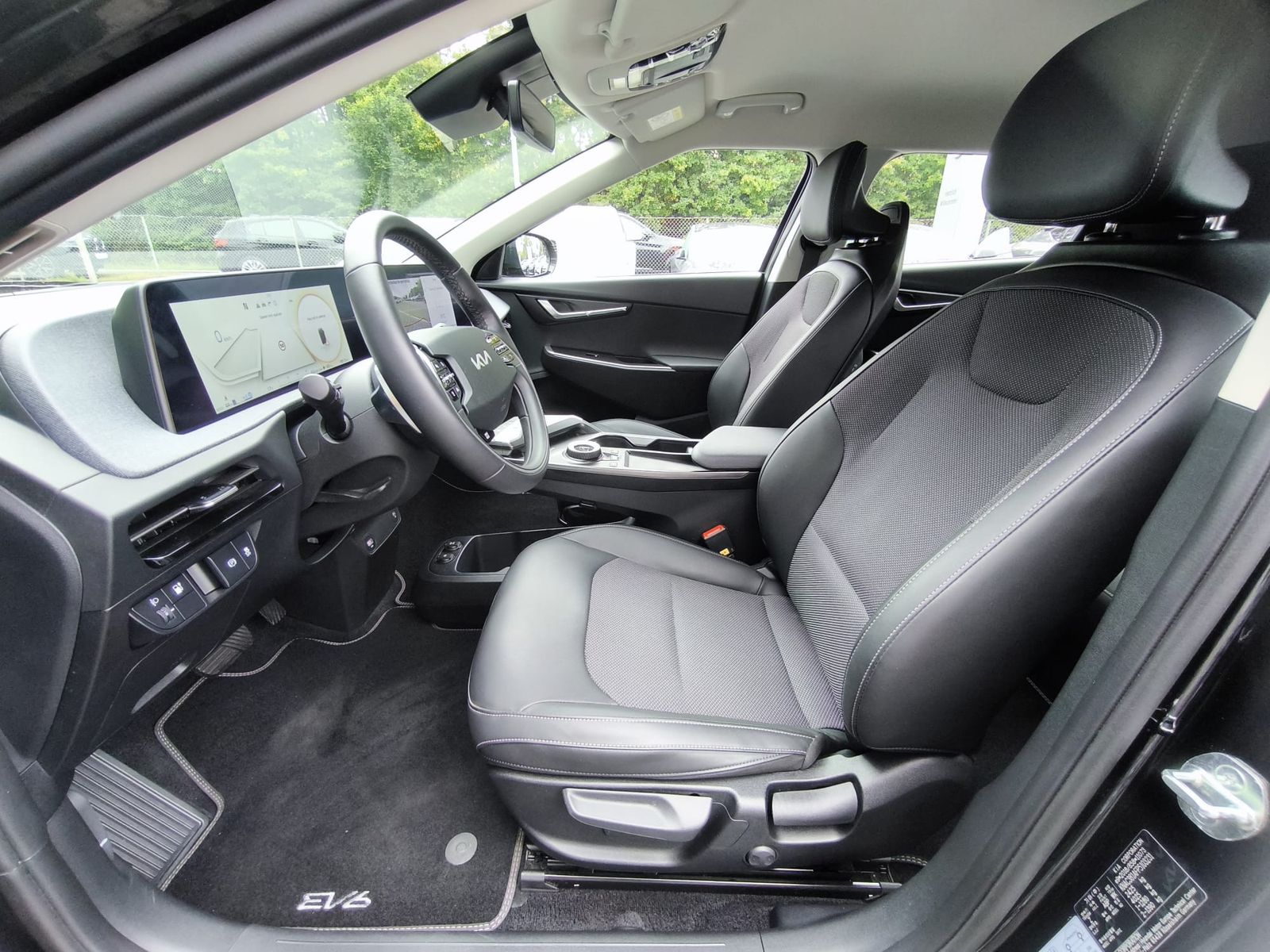 Vehicle image Kia EV6 2WD WERKSGAR+NAVI+LED+SHZ+DAB+KAMERA+ACC+WP+