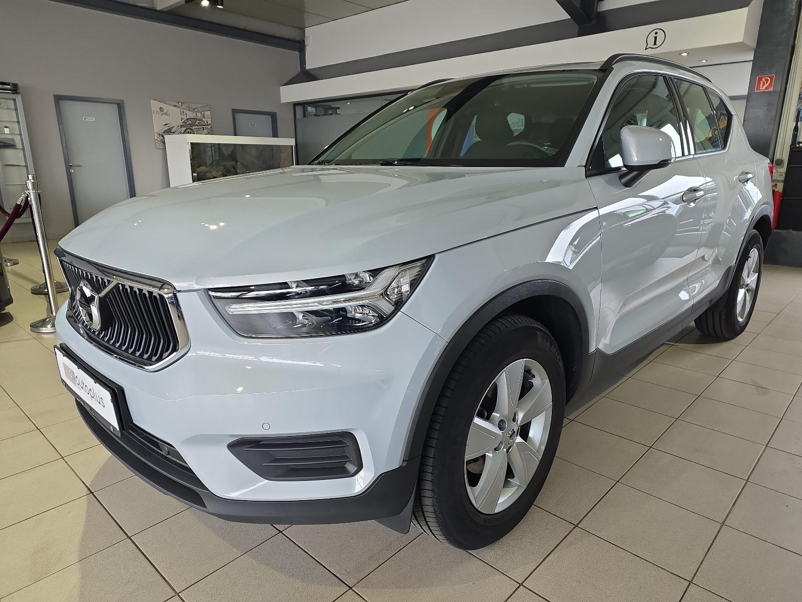 Volvo XC40 T2 Momentum Core LED Kamera WinterPkt Navi