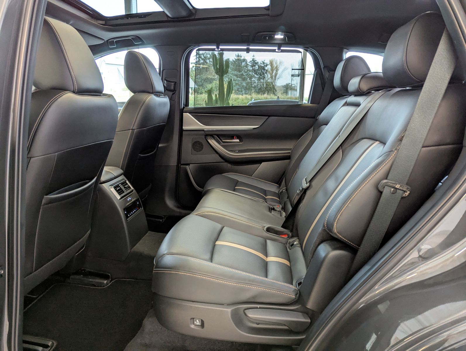 MAZDA CX-80 3.3L E-SKYACTIV D 254 HOMURA+ 7-Sitze Pano - Image 13