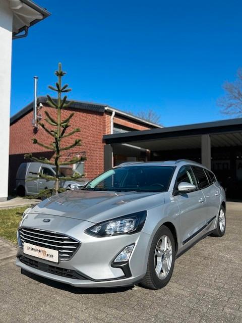 Ford Focus Cool&ConnectKomfort-Paket Navi LED APS AHK