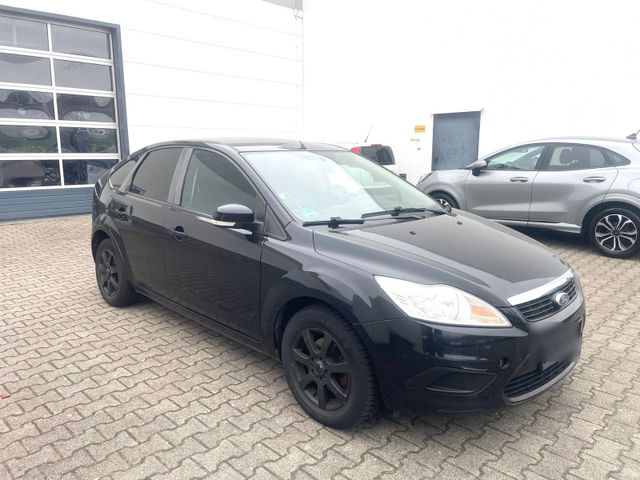 Ford Focus 1.6l 101 Ps limo Titanium Voll ...