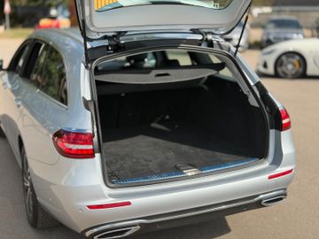 Mercedes E 220 - 9