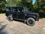 Land Rover Defender 110 TD4 Station Wagon E E - Land Rover Defender: Geländewagen