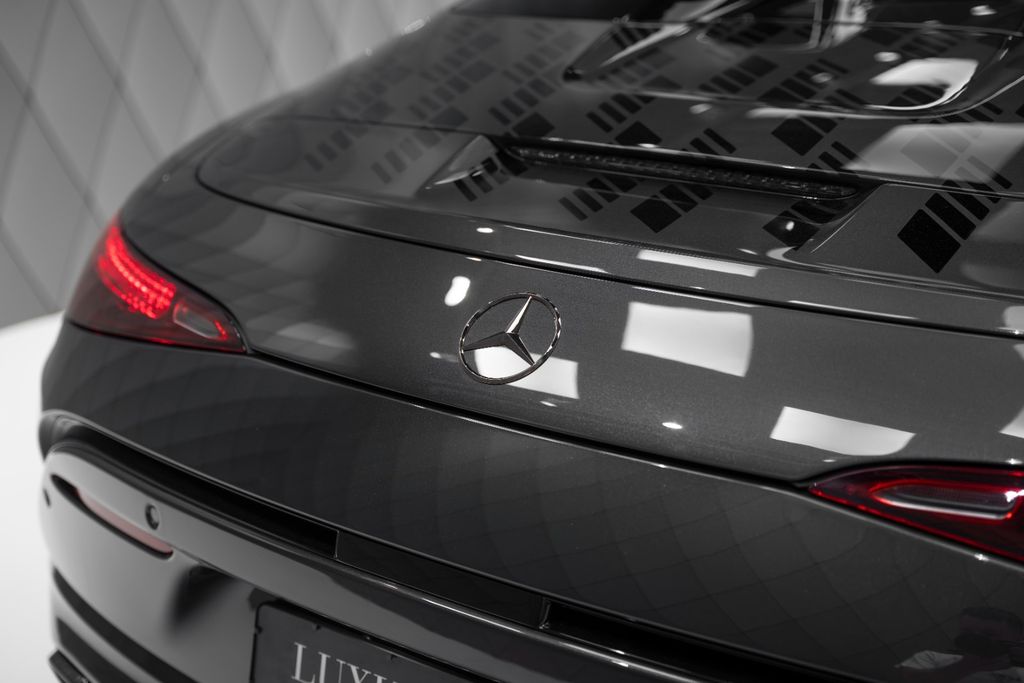 AMG PURESPEED RED/BLACK 2026 - Bild 10