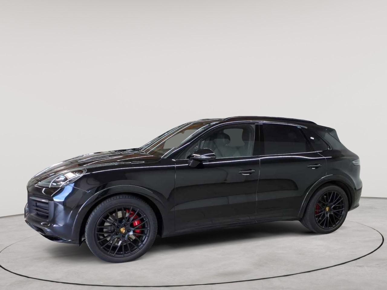 Porsche Cayenne GTS Pano HuD Massage SC Luft