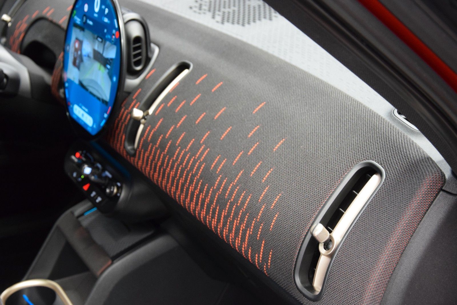 Fahrzeugabbildung MINI Countryman C John Cooper Works Trim L-Paket Pano