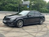 Mercedes-Benz C 63 AMG 7G-Tronic/Navi/Key-Go/harman-kardon - Mercedes-Benz C 63 AMG aus 2010