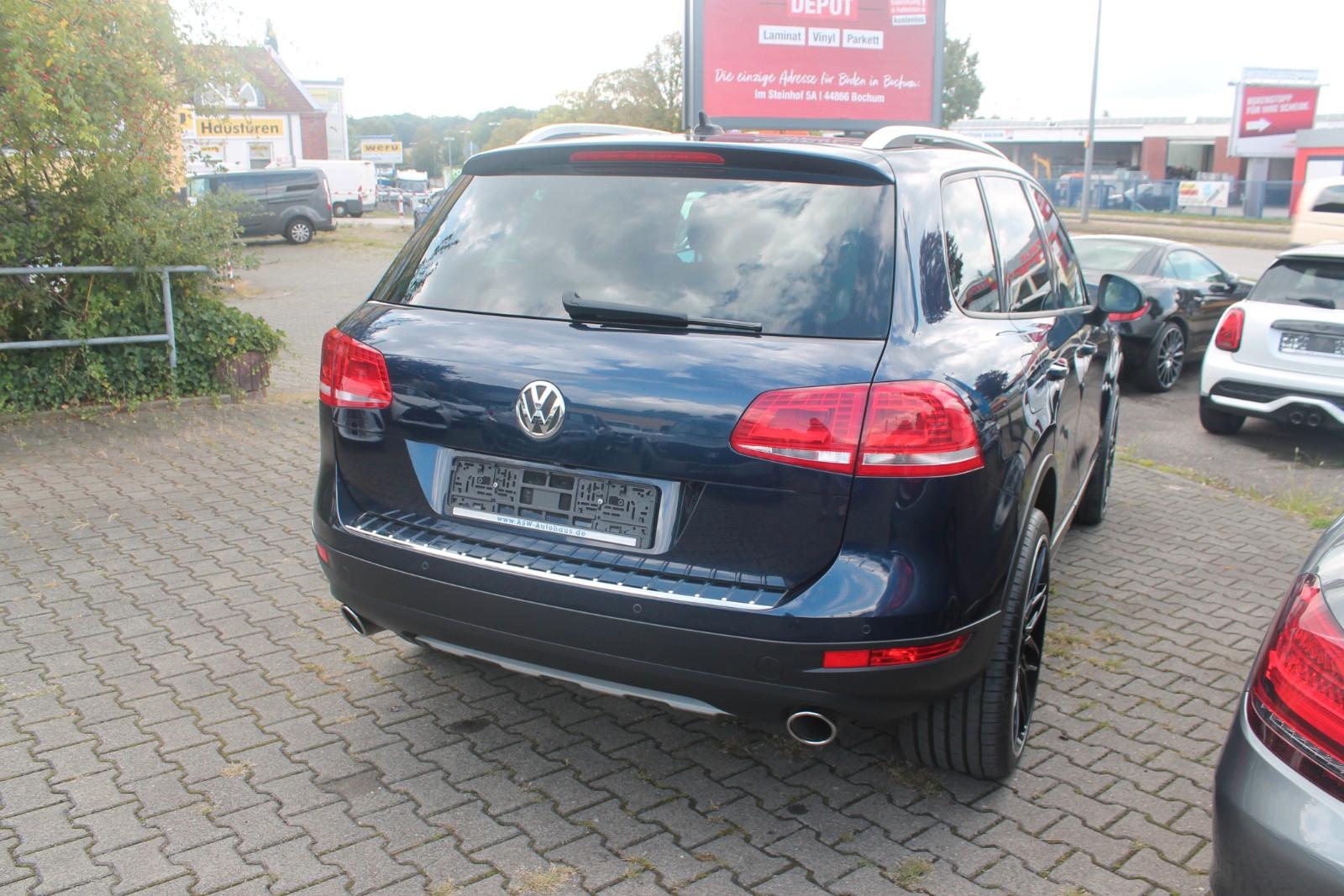 Volkswagen Touareg 3.0 V6 TDI Tiptronic*AHK*Standhzg*n22"LM