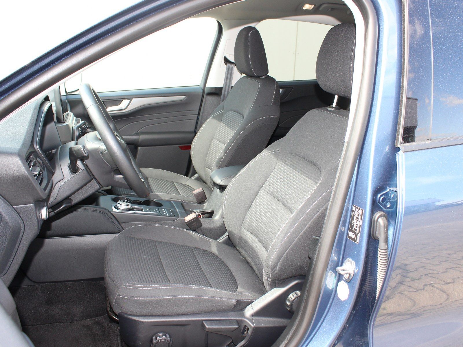 Fahrzeugabbildung Ford Kuga Plug-In Hybrid Titanium 2,5 Duratec
