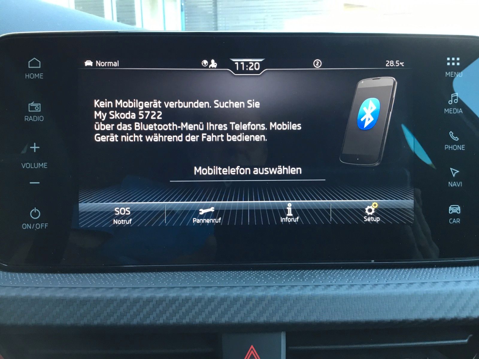 Fahrzeugabbildung SKODA Kamiq 1.5 TSI DSG Monte Carlo+AHK+Navi+Kamera
