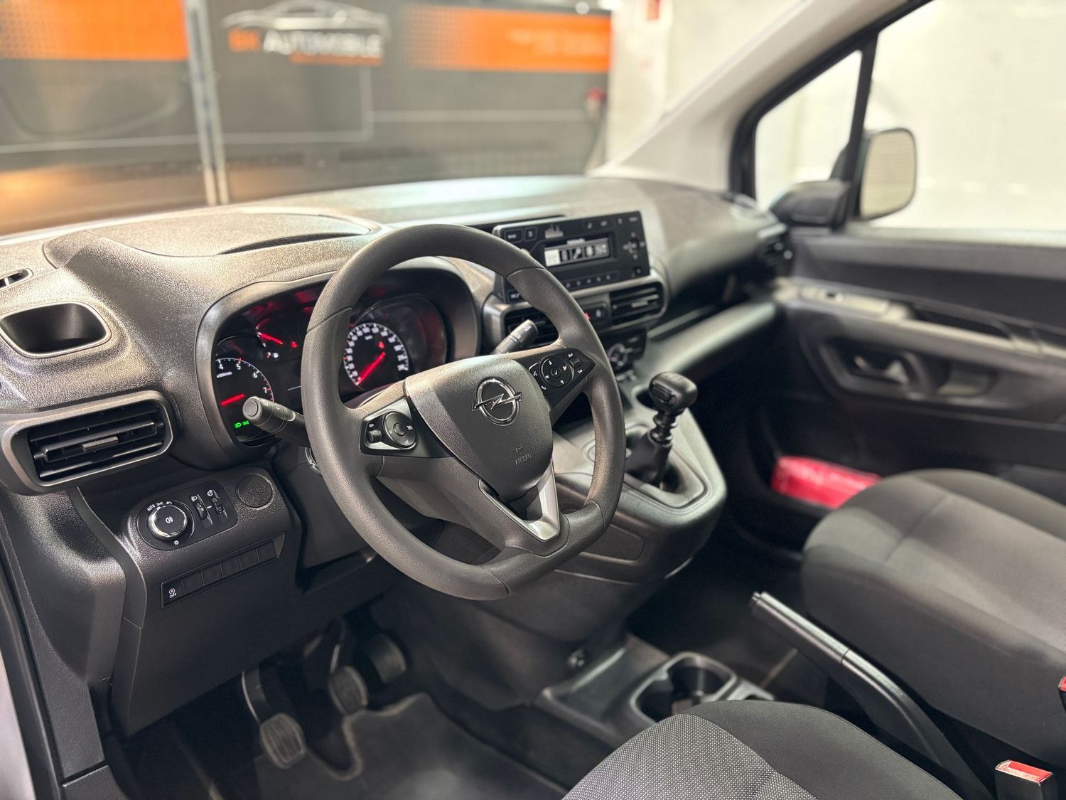 Fahrzeugabbildung Opel Combo Edition#Spur#Tempo#Keyless#DAB
