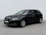 Audi A3 Sportback 2.0 TDI Attraction Xenon Euro 5 - Audi A3 aus 2010 mit Diesel-Antrieb