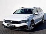 Volkswagen Passat Variant GTE/NAVI/LED/ACC/APP/CAM/GARANTIE - VW Passat Gebrauchtwagen in Köln