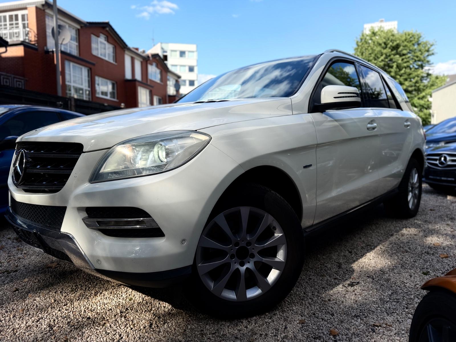 Mercedes-Benz ML 250CDI BlueTec 4Matic/NAVI/AHK/SHZ/KLIMA/EU6