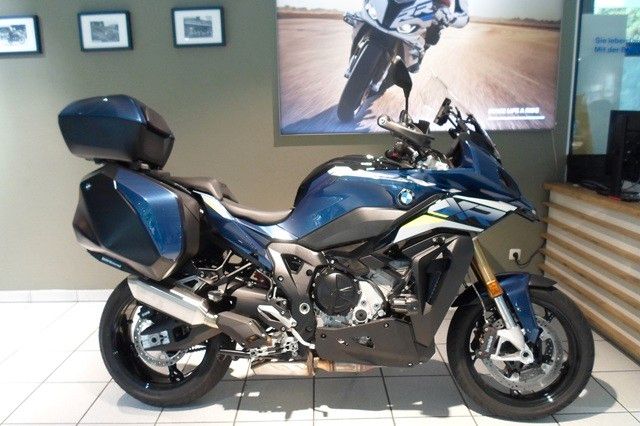 Fahrzeugabbildung BMW S1000XR mit Koffer & Topcase nur 782KM