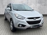 Hyundai ix35 2.0 CRDi 4x4*AHK*Kamera*KeylessGO*Navig*SHZ - Hyundai: I35x