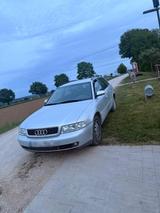 Audi A4 B5 Avant 2 Besitzer Neuer Kundendi... - Audi A4 aus 1999: Kombi