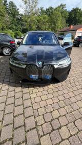 BMW iX xDrive40 - - BMW iX von privat
