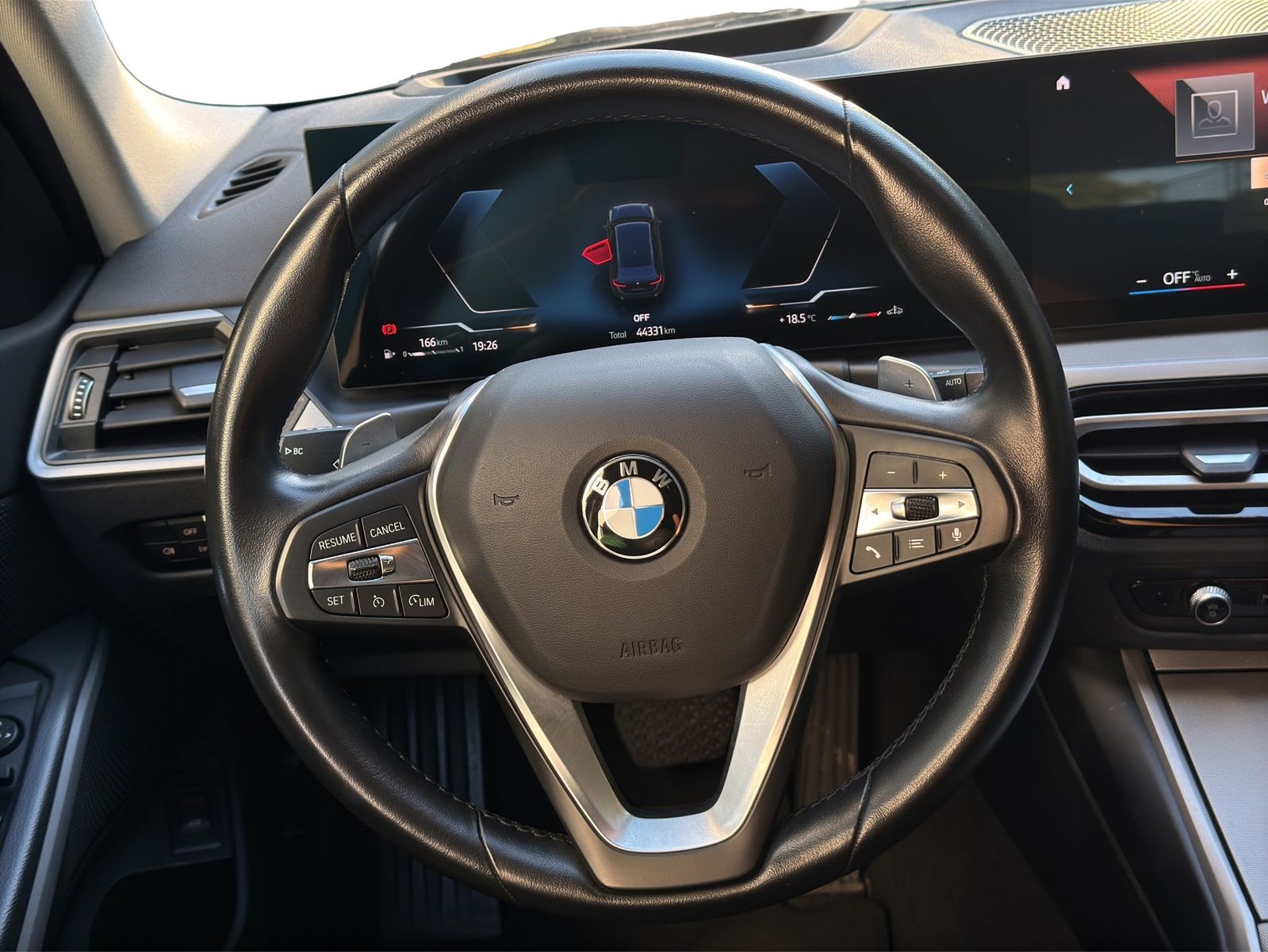 BMW 318i Touring foto 10