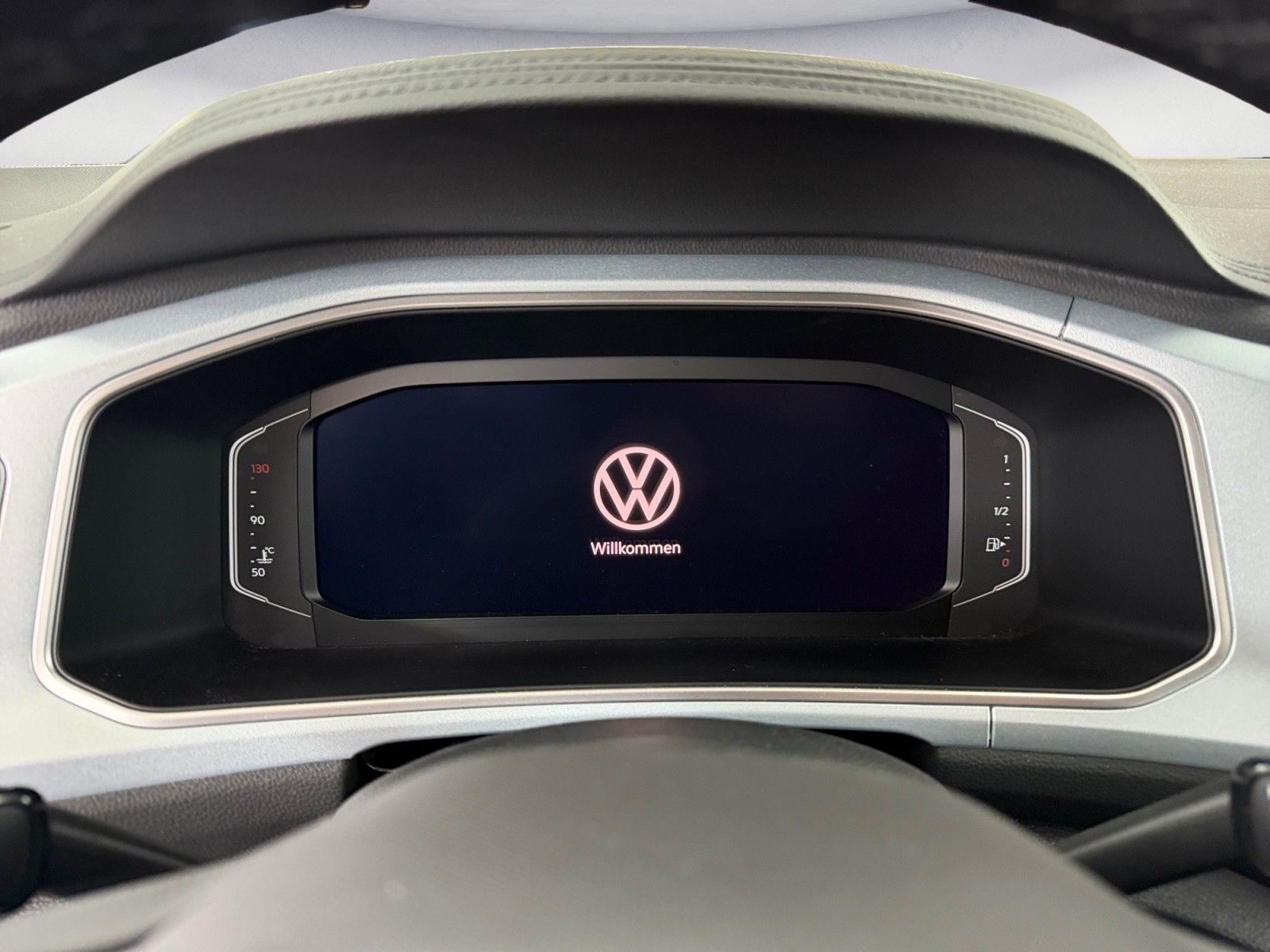 Volkswagen T-Roc - Bild 10