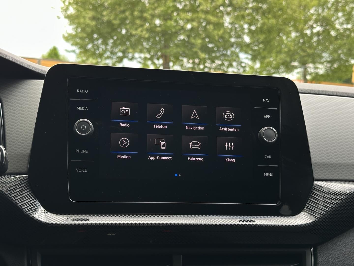 Fahrzeugabbildung Volkswagen T-Cross Life 1.0 TSI DSG,NAVI,ACC,SH,Climatronic