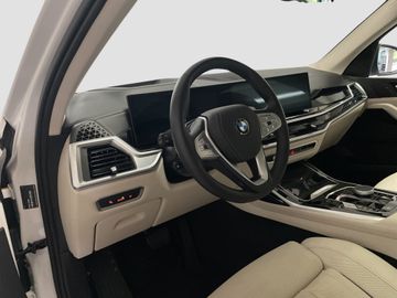 BMW X7 - 7