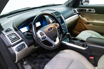 Ford Explorer - 4