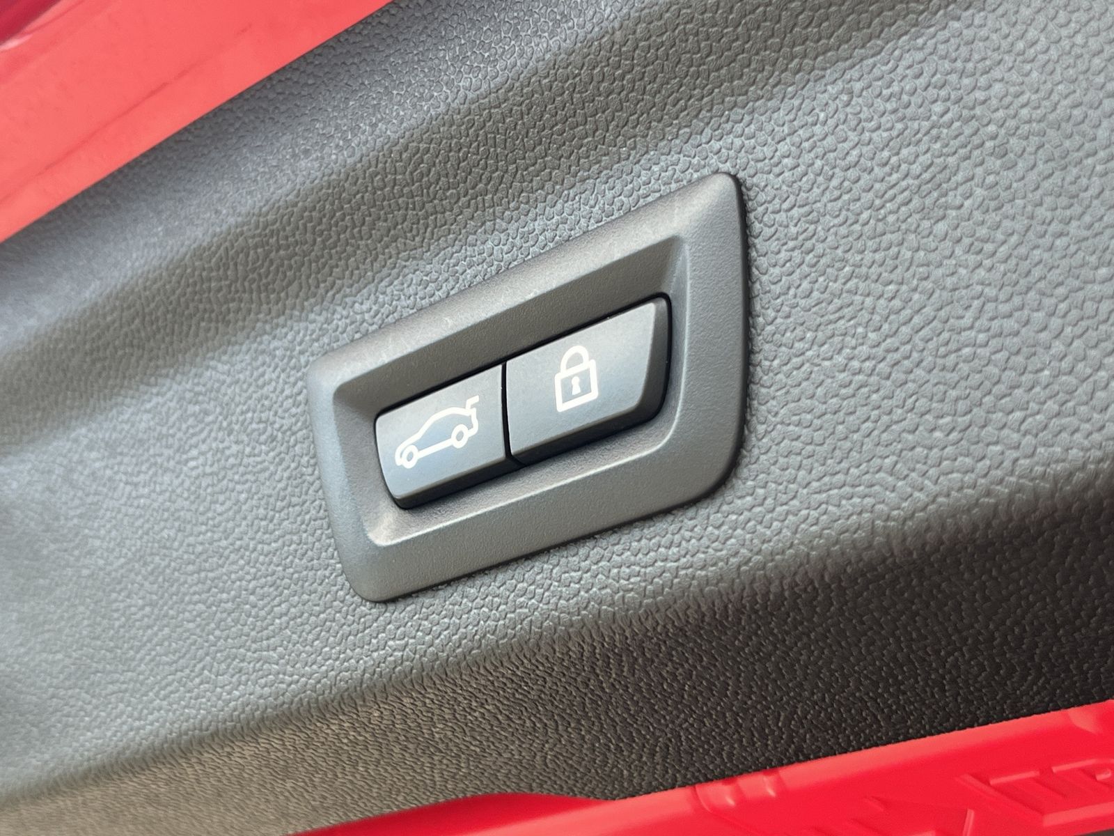 Fahrzeugabbildung MINI Countryman SE (Cooper) *NAVI*HUD*KEYL*LED*KAMERA