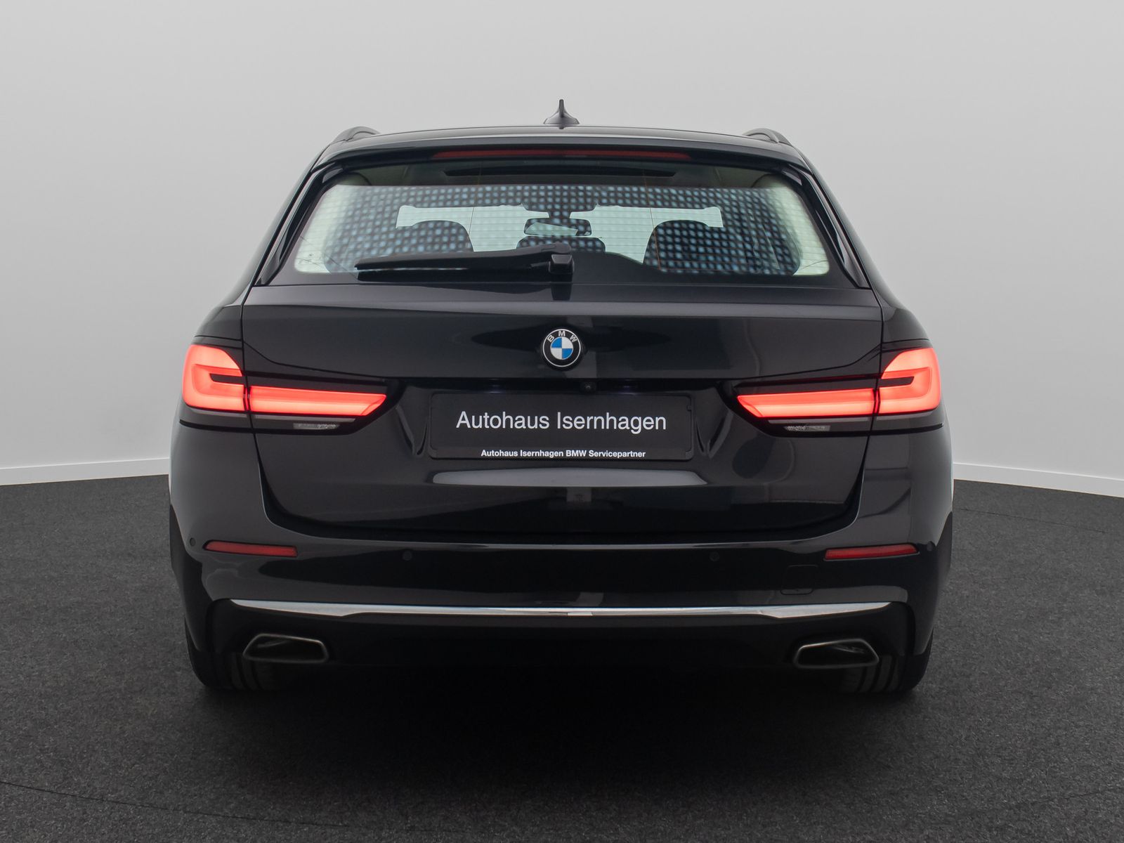 Fahrzeugabbildung BMW 540d xD Luxury Line Panorama H/K HUD Bel&uuml;ftung