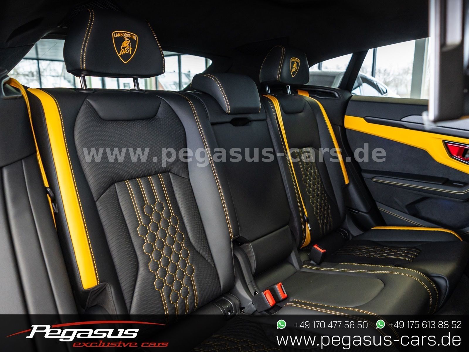 LAMBORGHINI Urus - 41