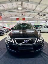 Volvo XC60 Kinetic Drive 2.4d Pano AHK - Volvo Gebrauchtwagen in Essen