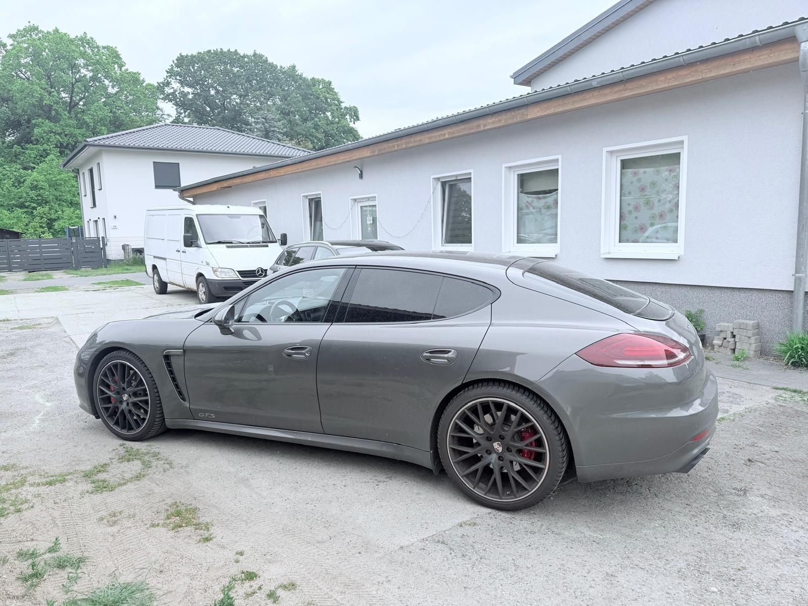 Porsche Panamera GTS 21 Zoll!