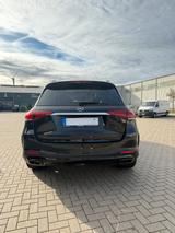 Mercedes-Benz GLE 580 4MATIC -PANO HEADUP Massage AHK DEUTSCH - Mercedes-Benz GLE 580 aus 2021