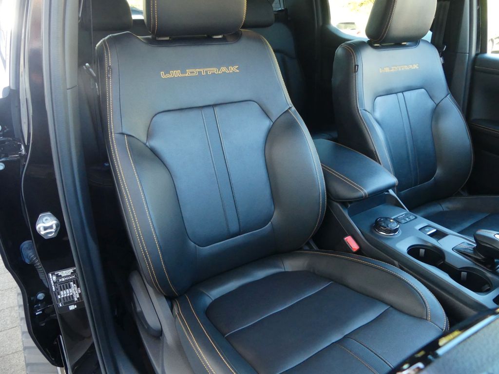 FORD Ranger Wildtrak e-4WD Doka* FORD Ranger Wildtrak e-4WD Doka*