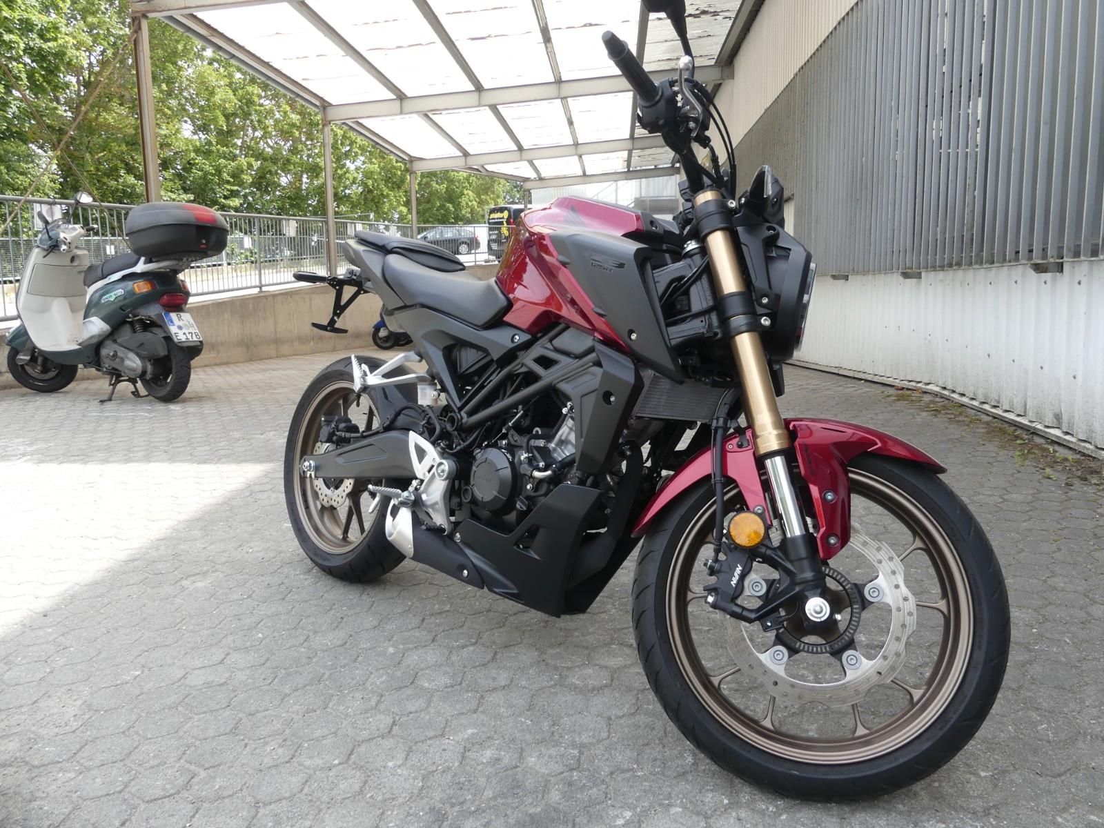 Honda CB125R
