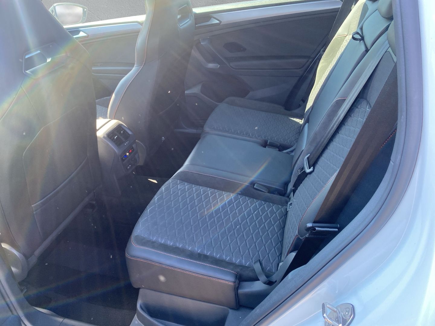 Fahrzeugabbildung SEAT Tarraco FR 4Drive 2.0 TSI: AHK-klappbar* El. Pan