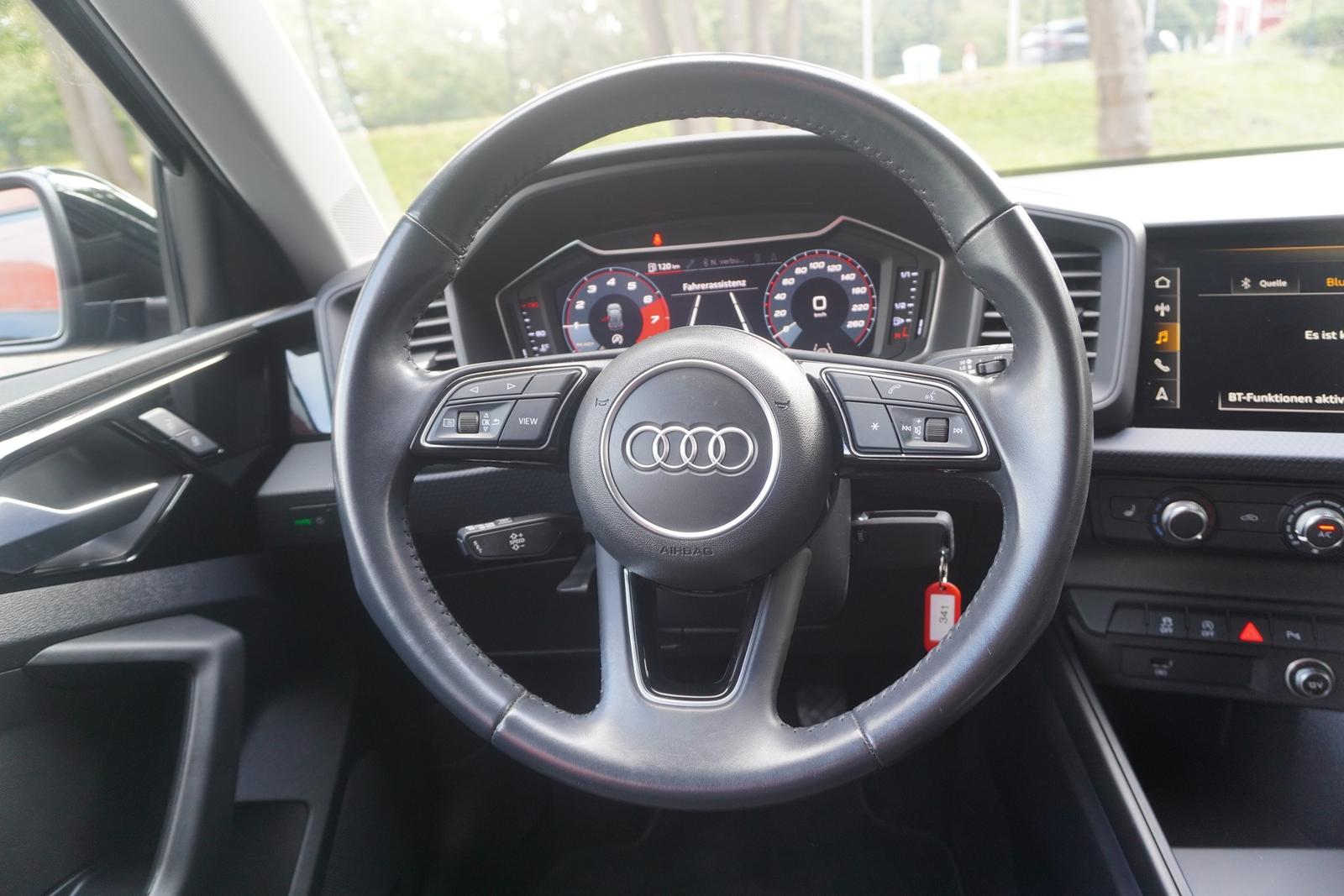 Audi A1 1.0 TFSI advanced LED Navi Sitzheizung Klima