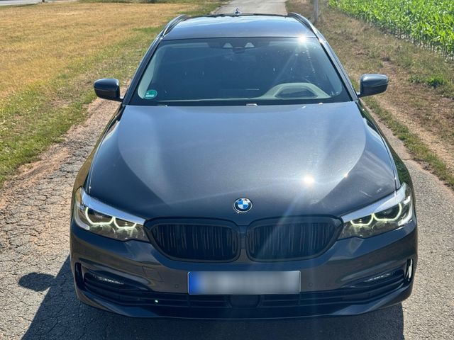 BMW BMW G31, 520d, Automatik, Heckantrieb, TOP...