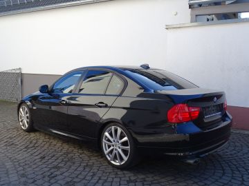 BMW 320 - 4