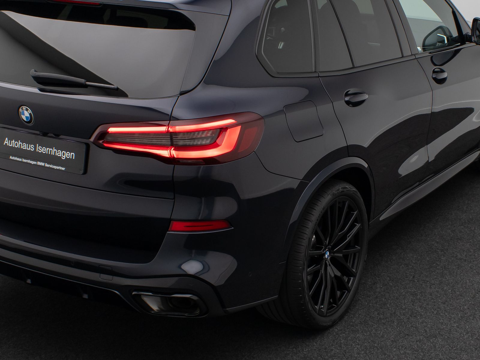 Fahrzeugabbildung BMW X5 xD40d M Sport 360° Laser Panorama H/K ACC 22"