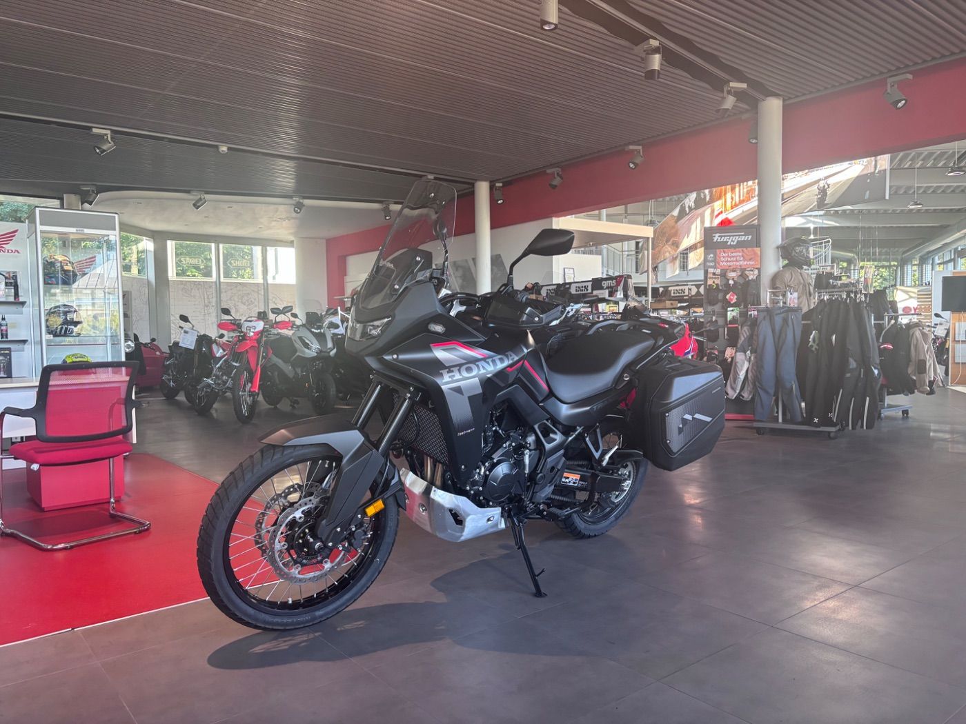 Fahrzeugabbildung Honda XL 750 Transalp E-Clutch, Koffer, viel Zubehör,