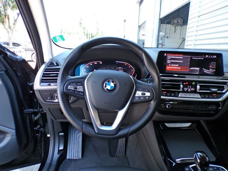 BMW X3 xDrive20d LED Drive/ParkAssist Sportsitze LM foto 14