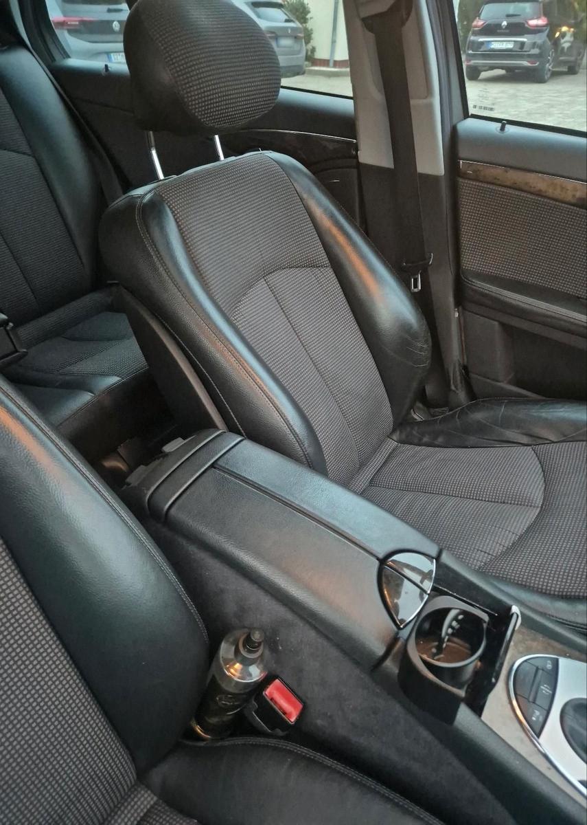 Mercedes-Benz E320 2004 — photo 6