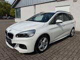 BMW 2 Gran Tourer 220 d xDrive M Sport,AHK,7-SITZER - weiße BMW 220