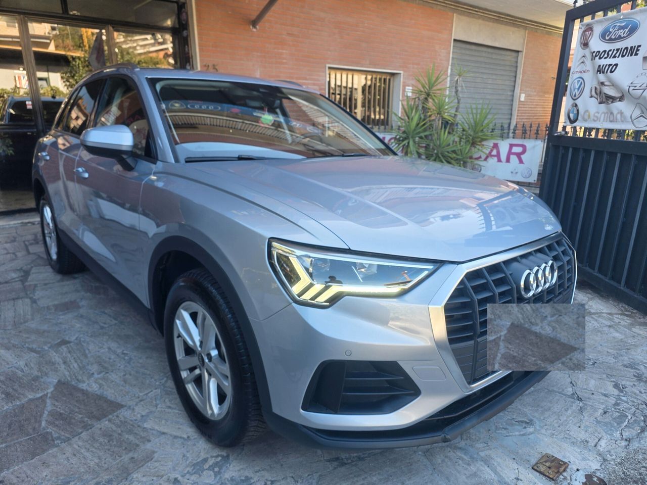 Audi Q3 45 FSI STRONIC ELETTRICA/BENZINA 245CV imagem 3