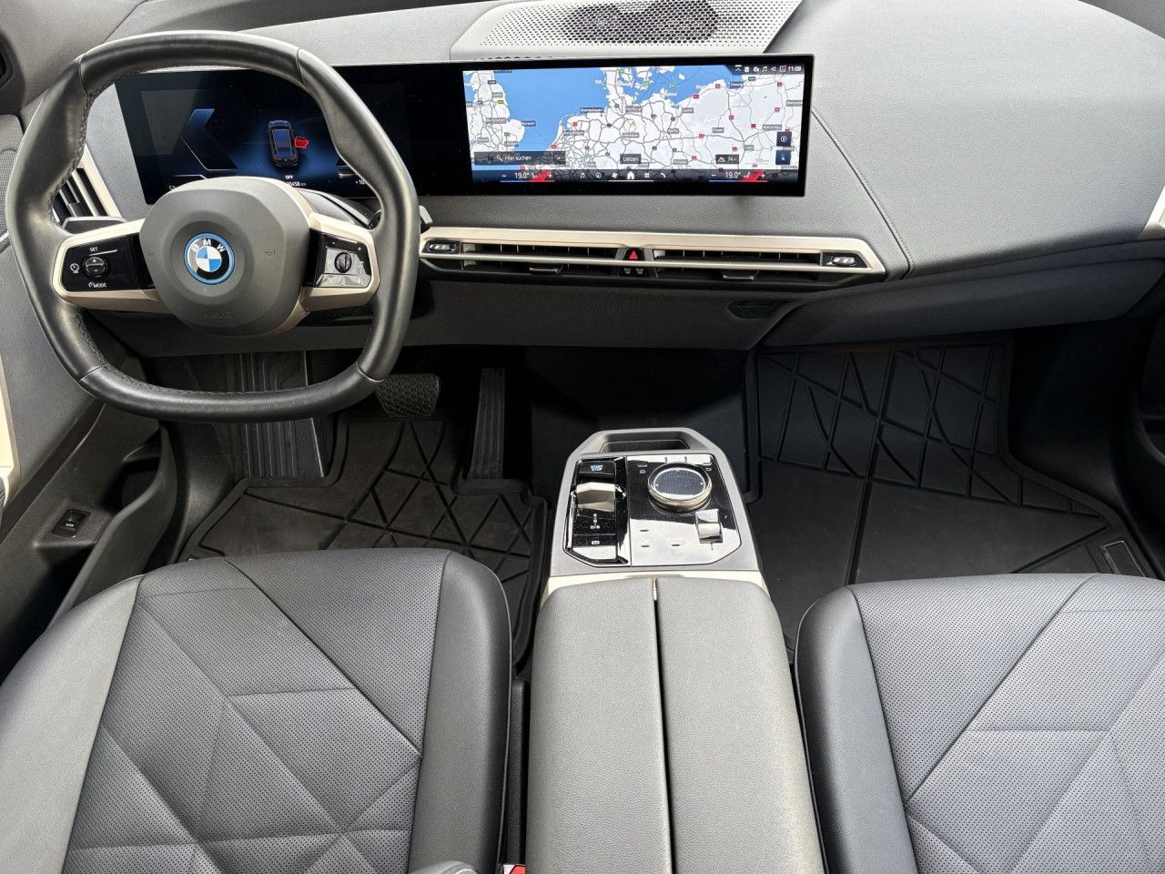 BMW iX - Bild 13
